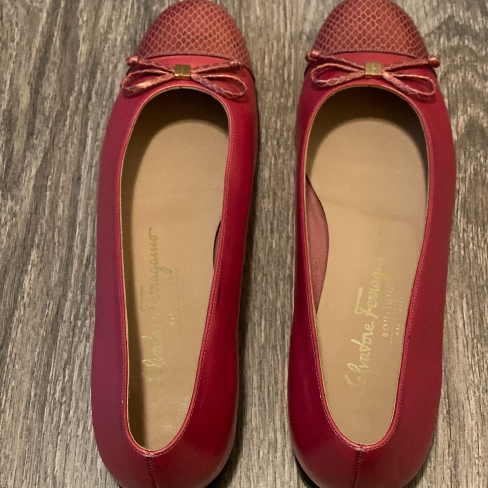 Salvatore Ferragamo Leather Flats